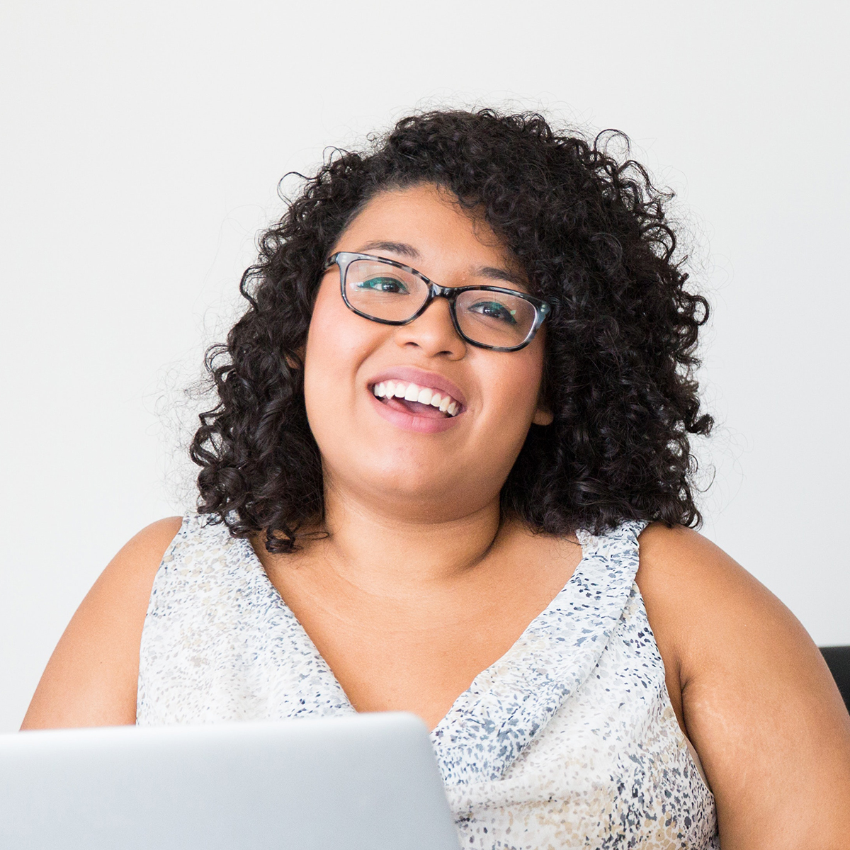 Full mouth veneers result — natural smile restoration