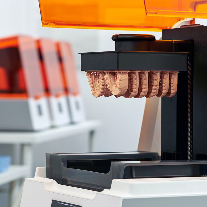Formlabs 3D printer for dental prosthetics
